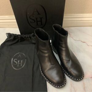 Ash wino S black leather Chelsea boots with studs, ankle boots booties size 7/37